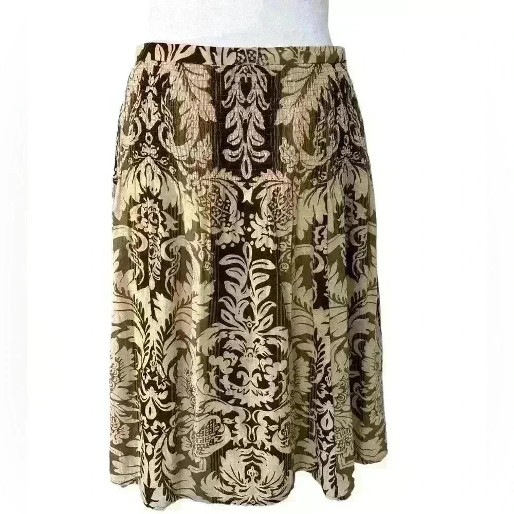 Ann Taylor Cotton Smocked Hips Full Skirt. Size 2, fits 4